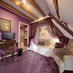 L'echappee Belle فندق مبيت وإفطار 3*